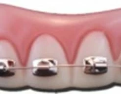 Billy Bob Teeth Fools All Braces